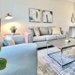 Quels Sont Les Avantages Fiscaux Du Meublé Longue Durée En Location appartement-meuble-moderne-avec-mobilier-elegant
