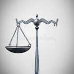 balance-symbolisant-justice-et-relations-brisees