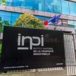 batiment-officiel-avec-logo-inpi-lumineux