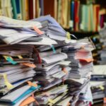 Qu'Est-Ce Que La Liasse Fiscale Et À Quoi Sert-Elle En Entreprise documents-financiers-dentreprise-empiles-visiblement-organises
