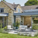 extension-de-maison-moderne-avec-veranda-lumineuse