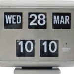 horloge-avec-calendrier-et-formulaire-fiscal-francais