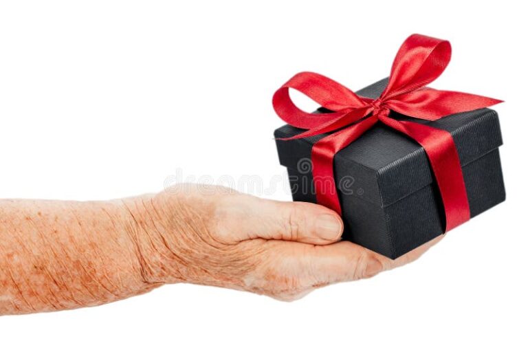 Jusqu'à Quel Âge Peut-On Faire Une Donation En Toute Légalité 3 Jusqu’à Quel Âge Peut-On Faire Une Donation En Toute Légalité
