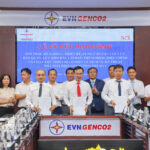 personne-seule-signant-contrat-creation-sci